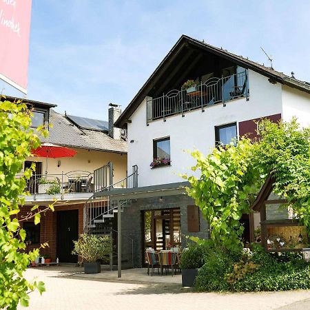 Wein & Wohngut Paulushof Hotel Pünderich Екстериор снимка